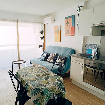2 pièces climatisé avec balcon dans le vieil Antibes, résidence moderne avec ascenseur Extérieur photo